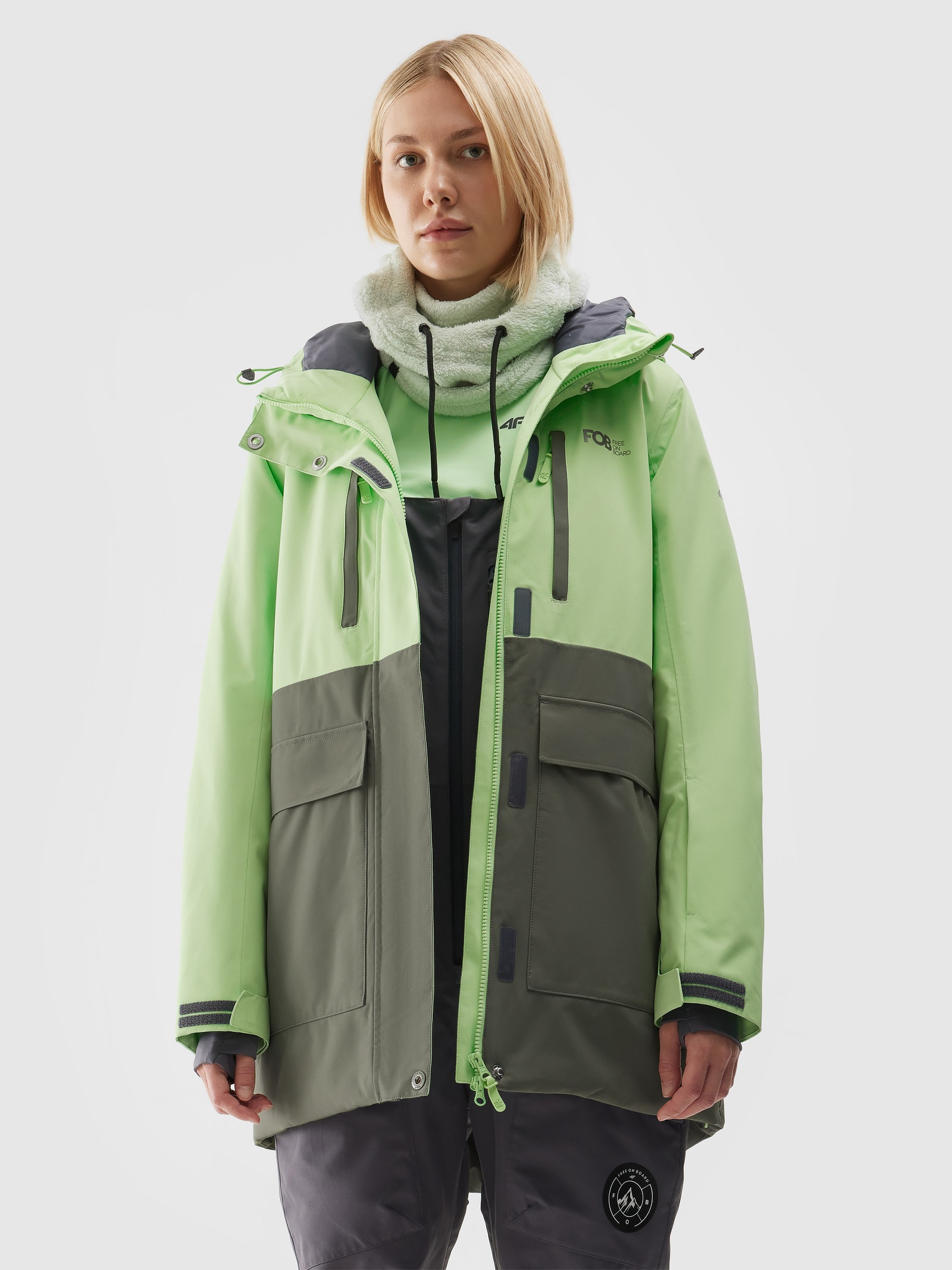 Levně Dámská snowboardová bunda membrána 15000 - zelená
