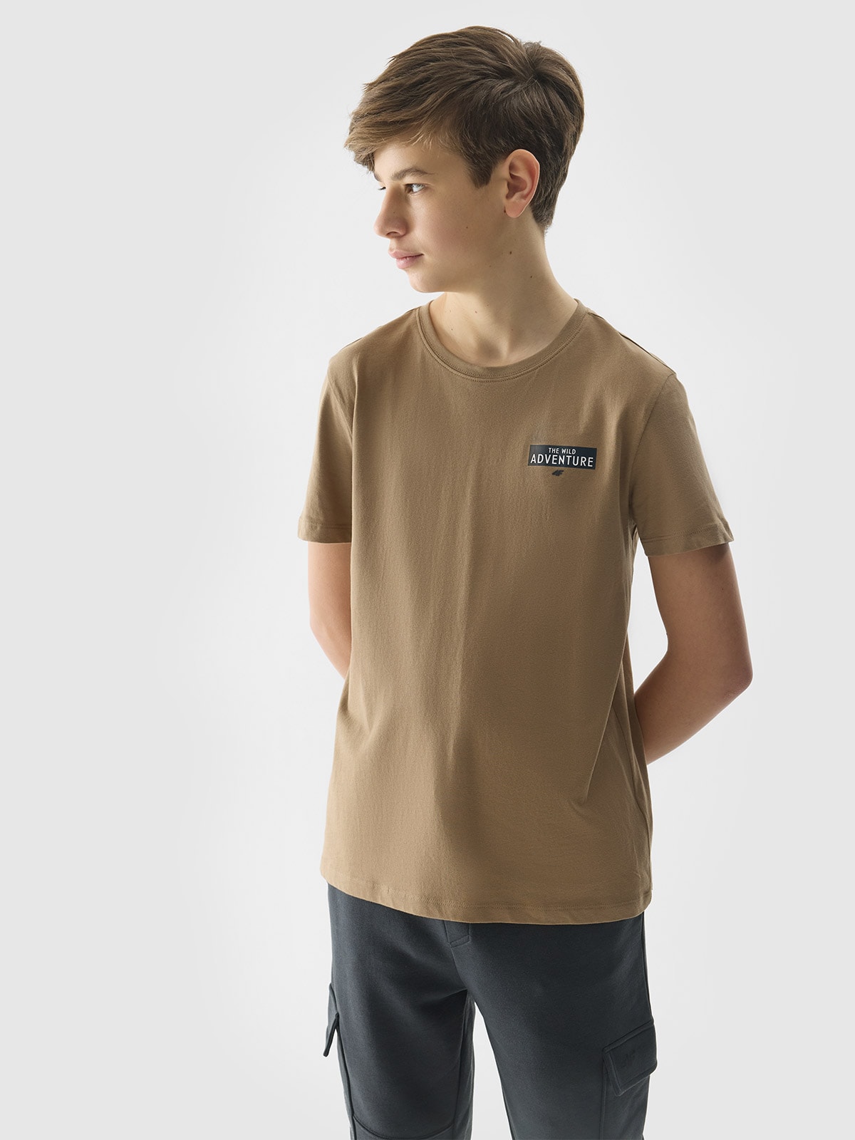 Levně Chlapecké tričko z organické bavlny s potiskem - hnědé