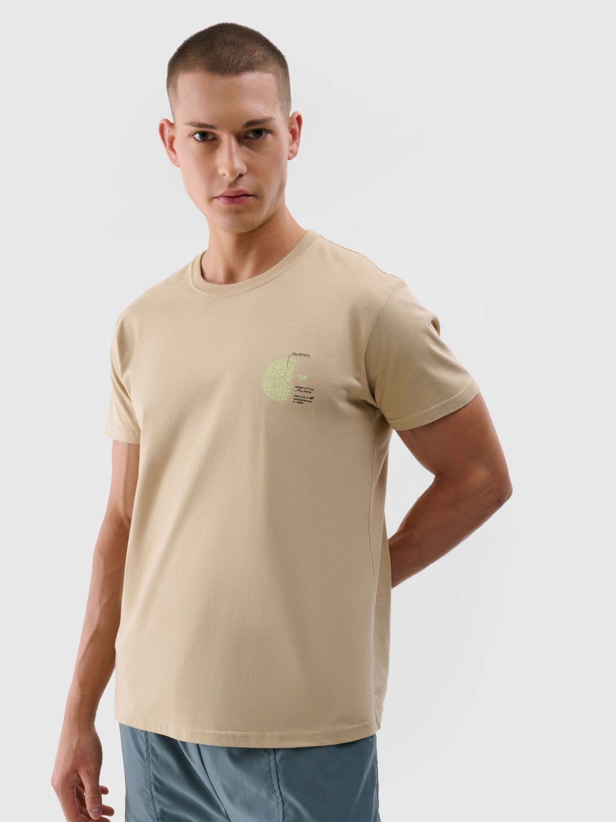 Levně Pánské tričko regular s potiskem - béžové